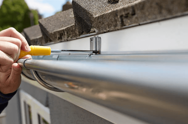 gutter repair peoria